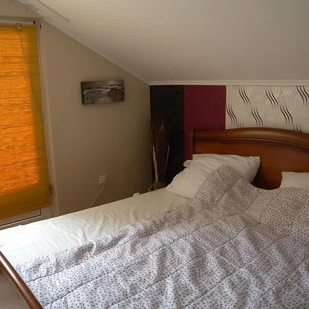 Two-bedroom In Balatonalmadi I * Tisztviselőtelep